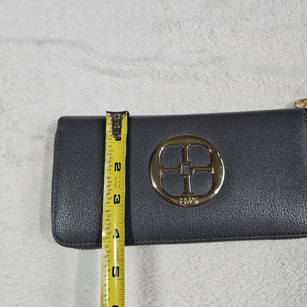 Iman Global Chic Logo Wallet Wristlet and Fringed Scarf Gift Set.